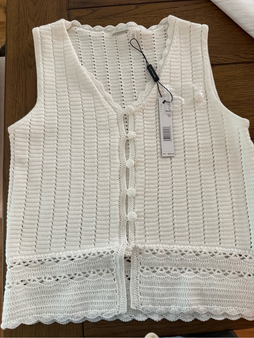 Elie Tahari crochet vest , NWT sz XS